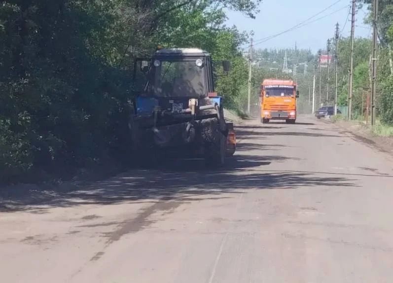 МУП «Простор» ежедневно выполняет все необходимые работы по содержанию городских улиц МУП «Простор» ежедневно выполняет все необходимые работы по содержанию городских улиц