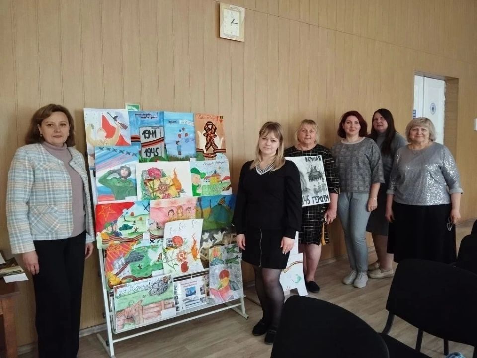 В Шахтерском округе подведены итоги муниципального этапа конкурса рисунка «Нам этот мир завещано беречь»