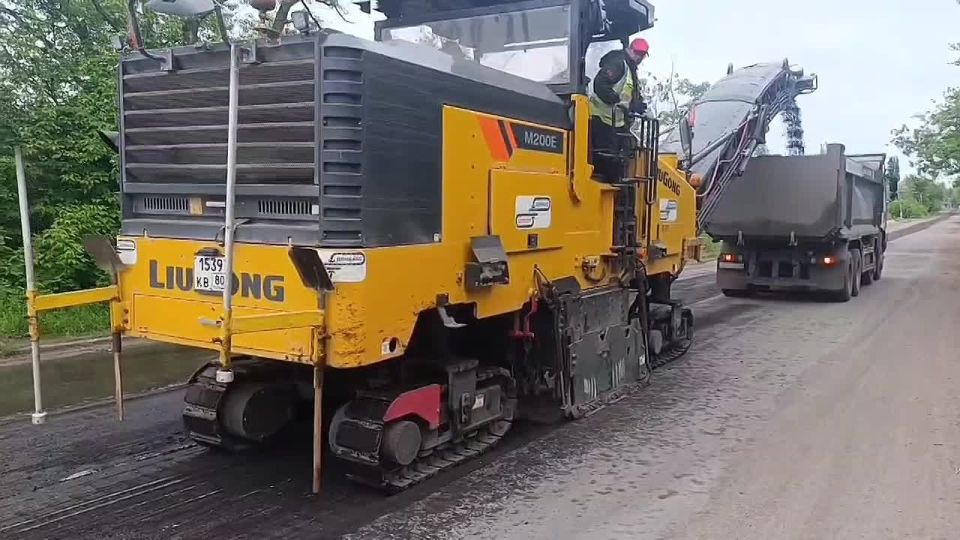 В Советском районе, в посёлке Буроз, продолжается ремонт дороги