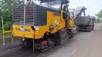 В Советском районе, в посёлке Буроз, продолжается ремонт дороги