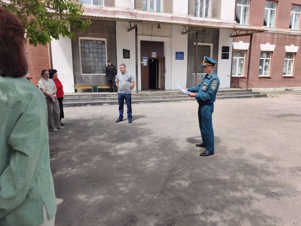 21 мая, первый заместитель руководителя Управы Кировского внутригородского района Администрации городского округа Макеевка Донецкой Народной Республики Андрей Коренев провел встречу с жителями Кировского района на...