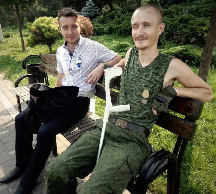 «Шахта закаляет характер, мы привыкли землю грызть, а пришлось грызть врага»: Ветеран боевых действий из ДНР вернулся на горное предприятие после тяжелого ранения «Шахта закаляет характер, мы привыкли землю грызть, а пришлось грызть врага»: Ветеран боевых действий из ДНР вернулся на горное предприятие после тяжелого ранения
