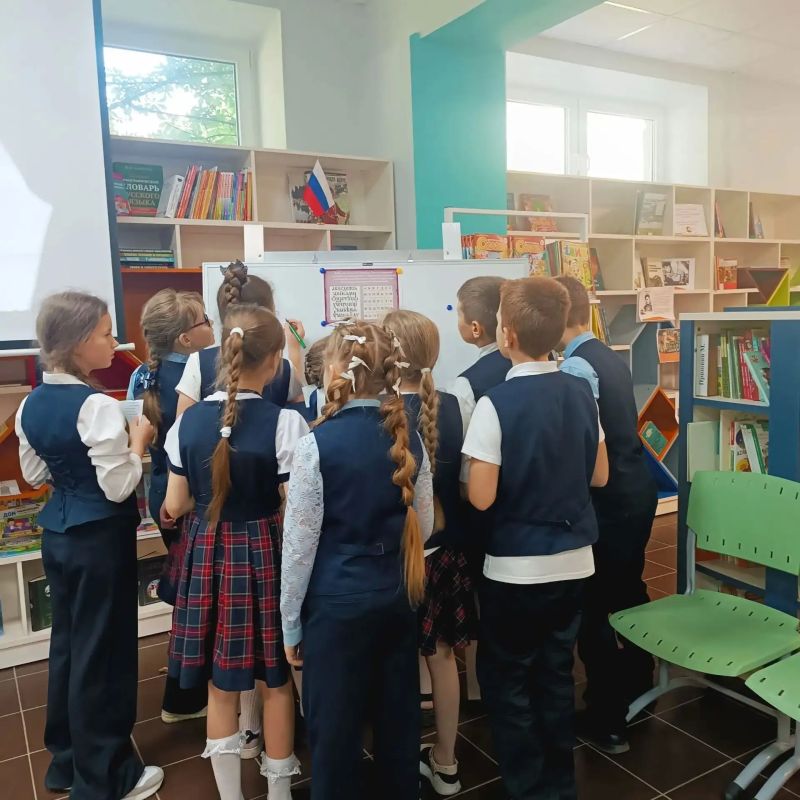 Познавательная программа «Кто знает Аз да Буки, тому и книги в руки» Познавательная программа «Кто знает Аз да Буки, тому и книги в руки»