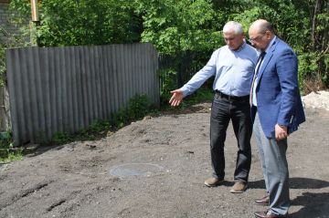 В Горловке прокладывают трубопровод