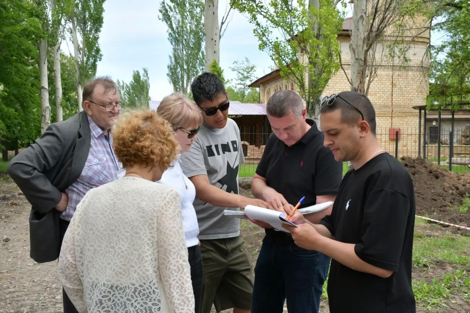 Сергей Лебедев проинспектировал ремонт парка «Победа» Сергей Лебедев проинспектировал ремонт парка «Победа»