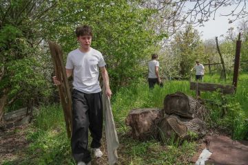 Волонтеры из Нижнего Новгорода помогают жителям Иловайска