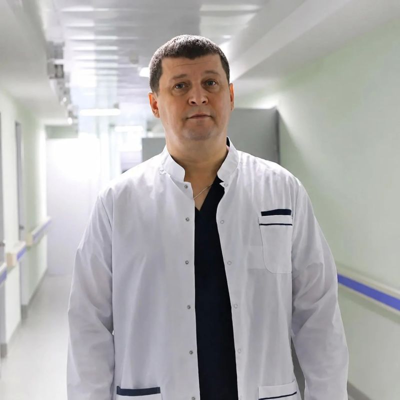 В Волновахской районной больнице продолжают работать врачи из Ноябрьска (ЯНАО) В Волновахской районной больнице продолжают работать врачи из Ноябрьска (ЯНАО)