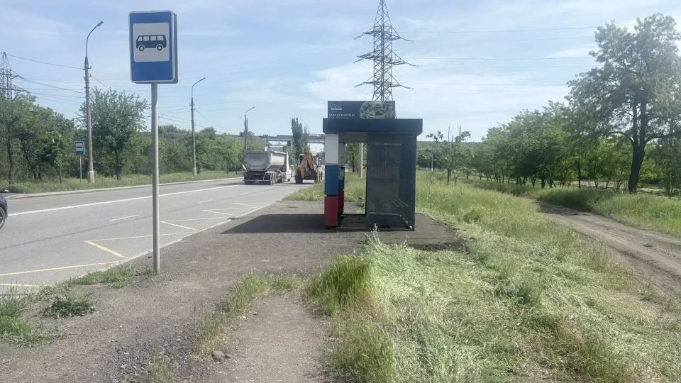 В Ильичевском районе появился новый остановочный павильон
