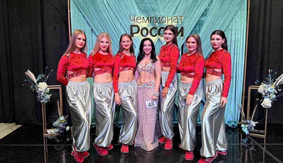 Активистки Женского движения партии «Единая Россия», участницы Совета женщин Шахтерска блистательно выступили на Чемпионате России по восточному танцу Активистки Женского движения партии «Единая Россия», участницы Совета женщин Шахтерска блистательно выступили на Чемпионате России по восточному танцу