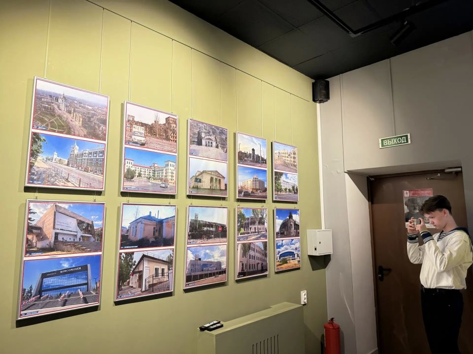 В филиале Музея обороны и блокады Ленинграда открылась выставка, приуроченная к 4-й годовщине освобождения города Мариуполя В филиале Музея обороны и блокады Ленинграда открылась выставка, приуроченная к 4-й годовщине освобождения города Мариуполя