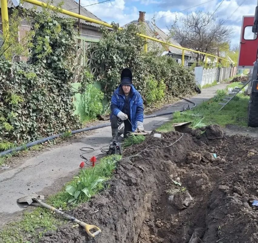 Ямальские коммунальщики с начала года обновили больше 5 километров трубопровода в Волновахском округе