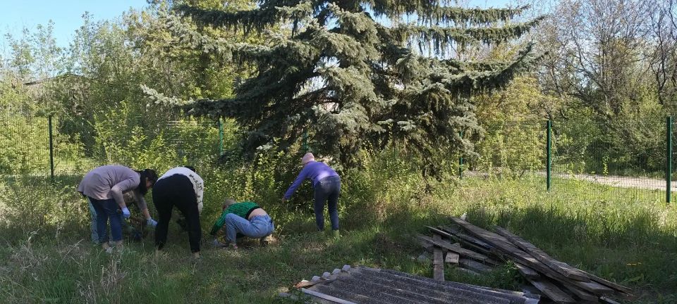 Сегодня, 21 мая, в рамках акции «Маленькие добрые дела», коллективы ГБДОУ «Детский сад № 115 общеразвивающего вида городского округа Макеевка», ГБДОУ «Детский сад № 132 общеразвивающего вида городского округа Макеевка», ГБОУ... Сегодня, 21 мая, в рамках акции «Маленькие добрые дела», коллективы ГБДОУ «Детский сад № 115 общеразвивающего вида городского округа Макеевка», ГБДОУ «Детский сад № 132 общеразвивающего вида городского округа Макеевка», ГБОУ...