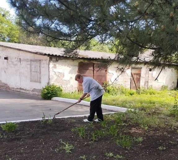 Сегодня, 21 мая, в рамках акции «Маленькие добрые дела», коллективы ГБДОУ «Детский сад № 115 общеразвивающего вида городского округа Макеевка», ГБДОУ «Детский сад № 132 общеразвивающего вида городского округа Макеевка», ГБОУ... Сегодня, 21 мая, в рамках акции «Маленькие добрые дела», коллективы ГБДОУ «Детский сад № 115 общеразвивающего вида городского округа Макеевка», ГБДОУ «Детский сад № 132 общеразвивающего вида городского округа Макеевка», ГБОУ...