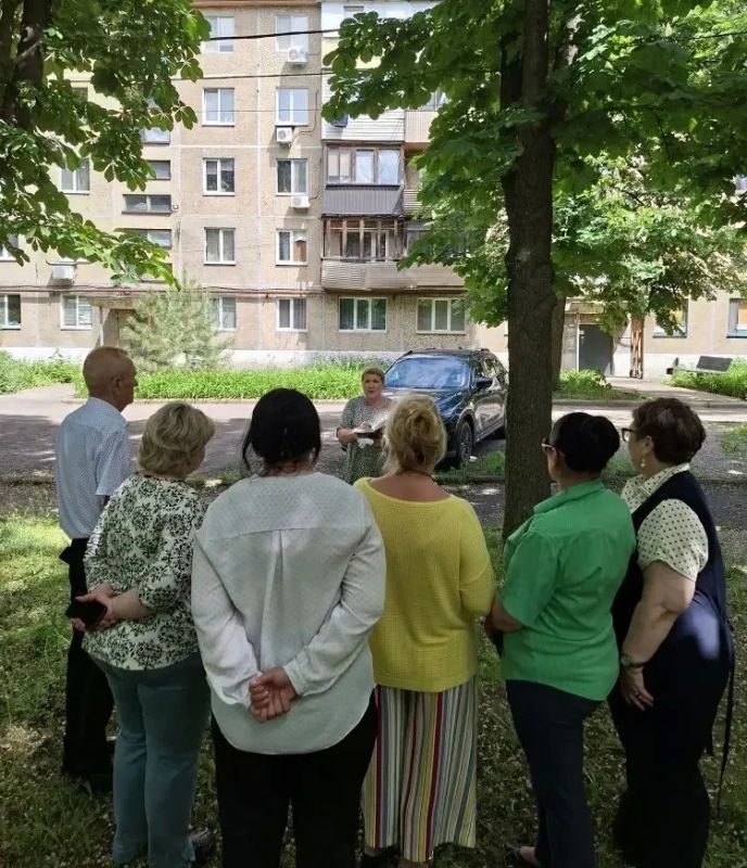 Наталья Бегуненко: По поручению Главы ДНР Дениса Пушилина в Петровском районе продолжаются встречи с жителями района