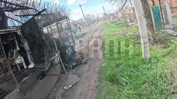 Уничтоженный бронеавтомобиль UAT Gyurza 01 с мангалом ВСУ в Донецкой области
