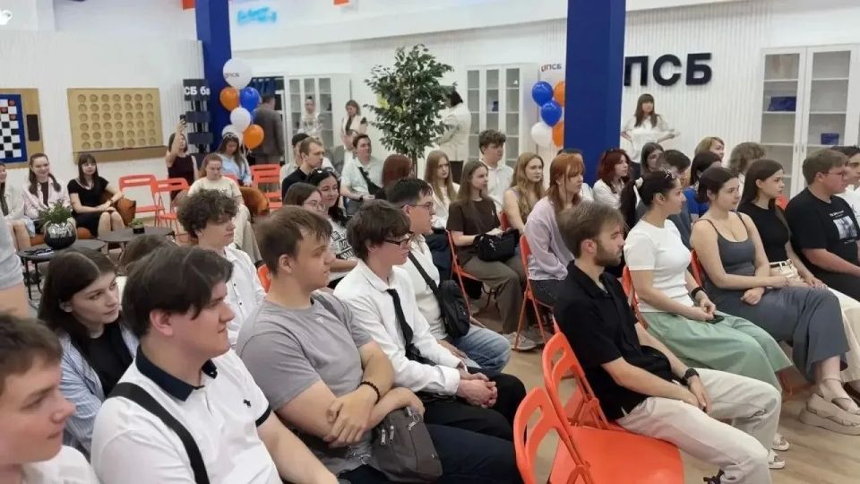 В ДонГУ открыли первый в республике студенческий коворкинг-центр ПСБ В ДонГУ открыли первый в республике студенческий коворкинг-центр ПСБ