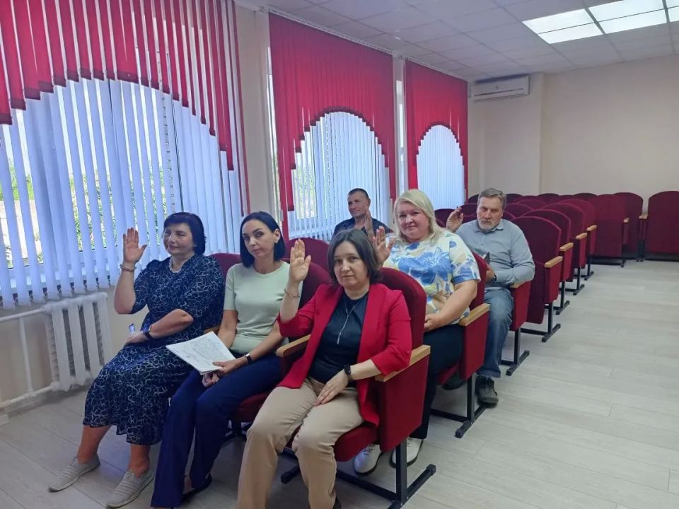 В администрации Ясиноватского муниципального округа прошло внеочередное заседание Общественного совета муниципалитета В администрации Ясиноватского муниципального округа прошло внеочередное заседание Общественного совета муниципалитета