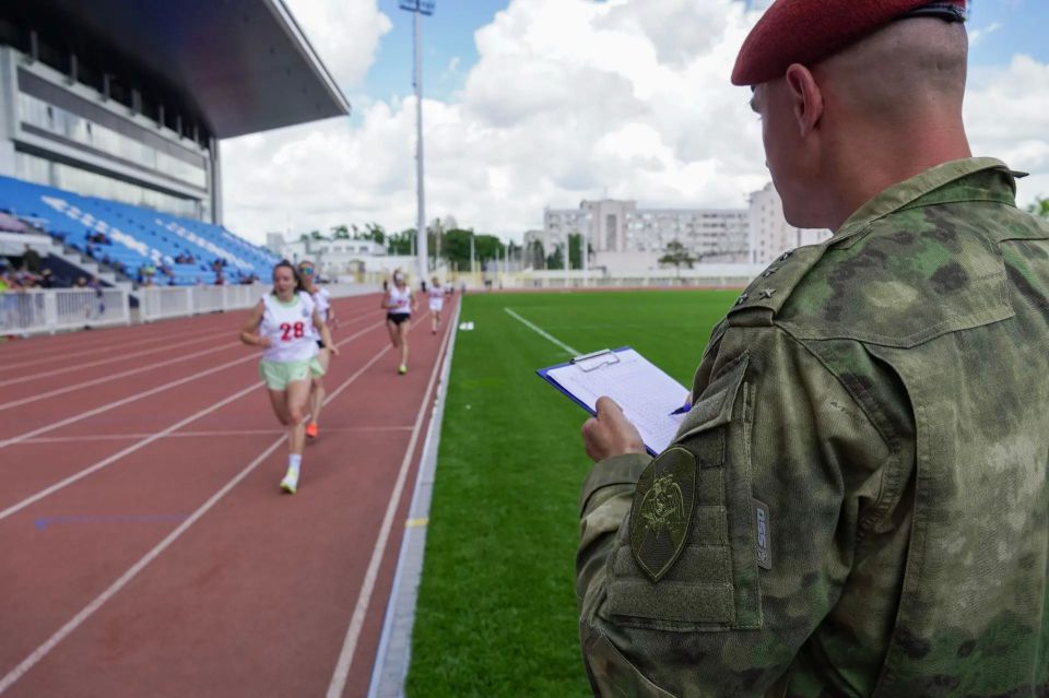 В Краснодаре определили лучших военнослужащих и сотрудников войск национальной гвардии на юге России в служебном биатлоне и легкоатлетическом кроссе В Краснодаре определили лучших военнослужащих и сотрудников войск национальной гвардии на юге России в служебном биатлоне и легкоатлетическом кроссе