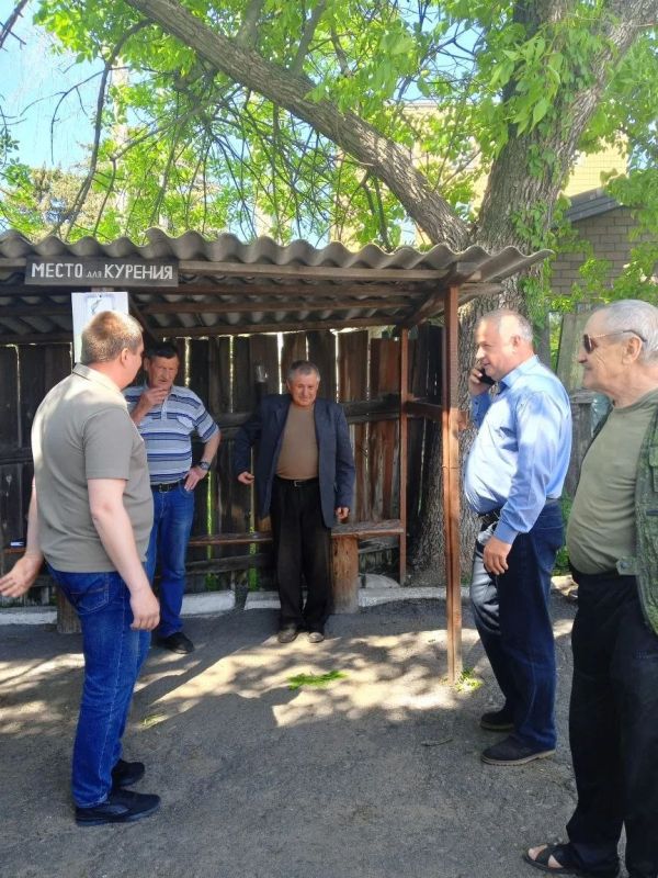 Первый заместитель Главы Администрации провел встречу с трудовым коллективом ГУП ДНР "Российский оператор связи" в пгт Тельманово Первый заместитель Главы Администрации провел встречу с трудовым коллективом ГУП ДНР "Российский оператор связи" в пгт Тельманово