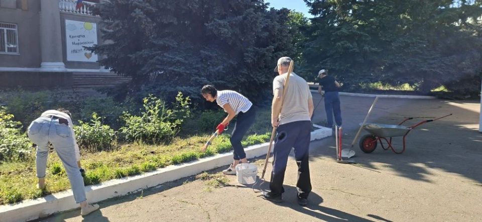 Маленькие добрые дела: вместе делаем наш посёлок лучше! Маленькие добрые дела: вместе делаем наш посёлок лучше!