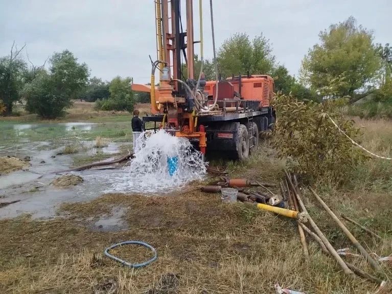 Бурение скважин и изучение шахтных вод: Как борются с водным кризисом в ДНР Бурение скважин и изучение шахтных вод: Как борются с водным кризисом в ДНР