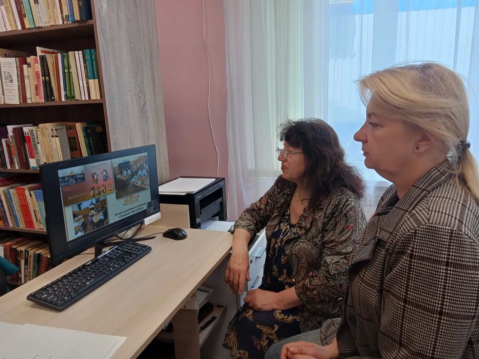 Сотрудники детской библиотеки-филиала МБУ «ЦБС г. о. Дебальцево» приняли участие в работе профессиональной лаборатории «Культурный код: язык и фольклор», организованной ГБУК ВО «Воронежская областная детская библиотека» Сотрудники детской библиотеки-филиала МБУ «ЦБС г. о. Дебальцево» приняли участие в работе профессиональной лаборатории «Культурный код: язык и фольклор», организованной ГБУК ВО «Воронежская областная детская библиотека»