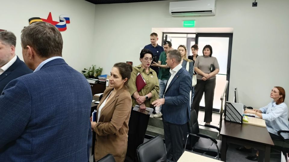 Команда фонда «Защитники Отечества» продолжает работать на благо ветеранов в ДНР Команда фонда «Защитники Отечества» продолжает работать на благо ветеранов в ДНР