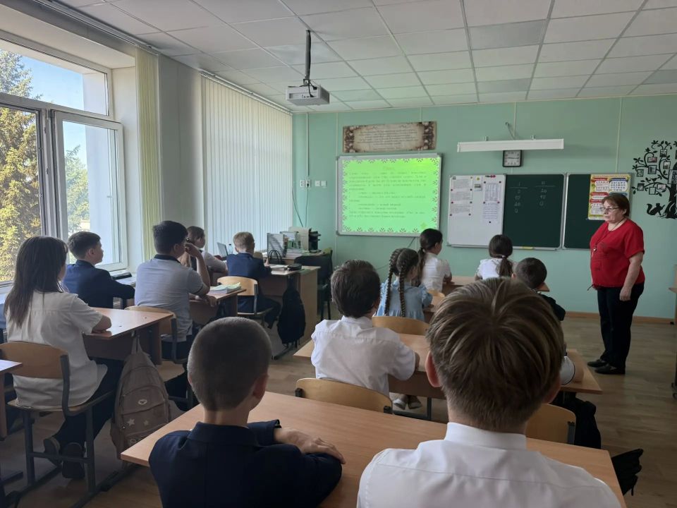В преддверии Дня славянской письменности и культуры учителя русского языка и литературы Гуржи В.А. и Кононенко М.И. организовали и провели для учащихся 5-х классов квест-игру «Откуда есть пошла грамота на Руси» В преддверии Дня славянской письменности и культуры учителя русского языка и литературы Гуржи В.А. и Кононенко М.И. организовали и провели для учащихся 5-х классов квест-игру «Откуда есть пошла грамота на Руси»