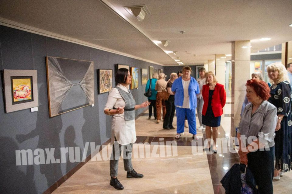 Алексей Кулемзин: В художественном музее «Арт-Донбасс» состоялось важное событие — подписание Соглашения о сотрудничестве между с «Институтом воспитания» и художественным музеем «Арт-Донбасс» города Донецка Алексей Кулемзин: В художественном музее «Арт-Донбасс» состоялось важное событие — подписание Соглашения о сотрудничестве между с «Институтом воспитания» и художественным музеем «Арт-Донбасс» города Донецка