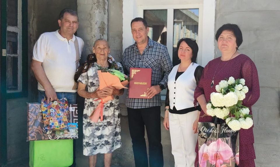 Константин Зинченко: Поздравление с 90-летием Лидии Павловны Таран, жительницы села Валерьяновка