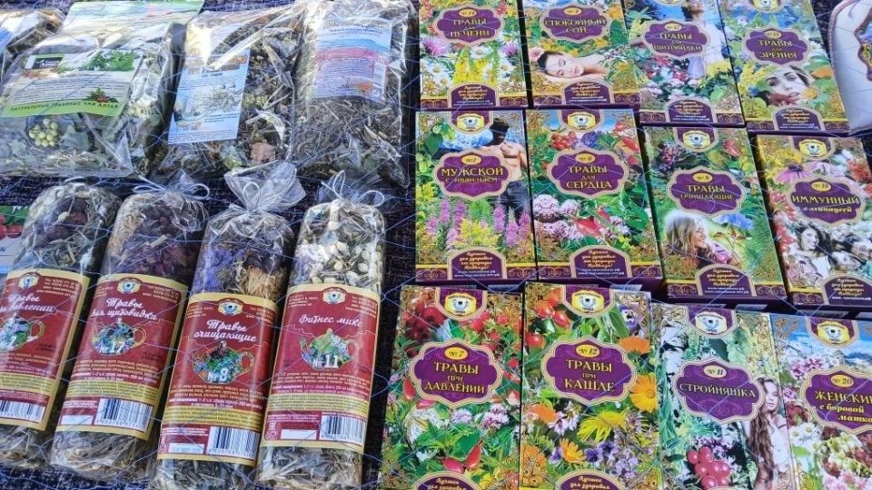 В Снежном прошла ярмарка. 22 мая в городском округе традиционно развернулись прилавки с товарами от местных производителей и предпринимателей Донецка, Макеевки, Харцызска, Енакиво, Тореза и других населенных пунктов В Снежном прошла ярмарка. 22 мая в городском округе традиционно развернулись прилавки с товарами от местных производителей и предпринимателей Донецка, Макеевки, Харцызска, Енакиво, Тореза и других населенных пунктов