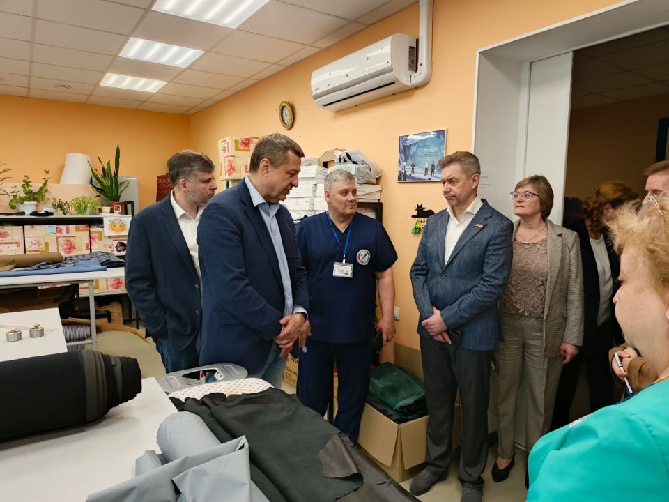 Команда фонда «Защитники Отечества» продолжает работать на благо ветеранов в ДНР Команда фонда «Защитники Отечества» продолжает работать на благо ветеранов в ДНР
