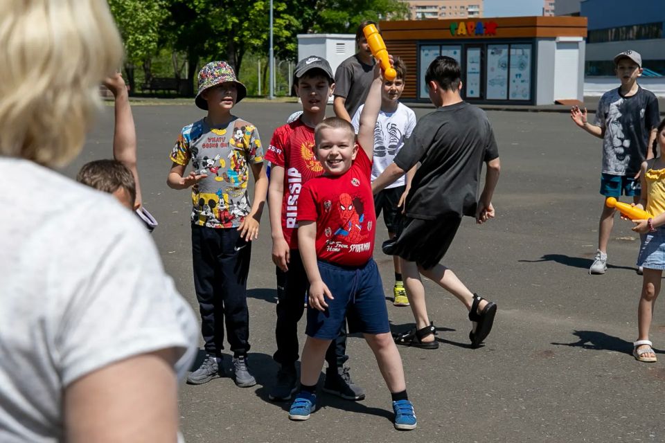 В Мариуполе стартовал новый спортивный проект под названием "Народный тренер" В Мариуполе стартовал новый спортивный проект под названием "Народный тренер"