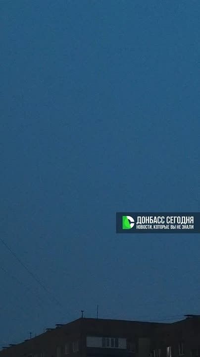 После очень душного и жаркого дня на Донецк обрушилась гроза