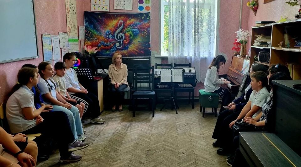 Отчетный концерт детской углегорской музыкальной школы Отчетный концерт детской углегорской музыкальной школы