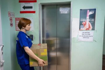 "Бежала с ребенком на руках и только молила: дыши!": Москвичка спасает стариков и детей в прифронтовых селах Донбасса
