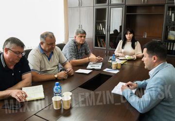 Алексей Кулемзин: Встретился с исполняющим обязанности министра экономического развития ДНР Дмитрием Красновым