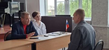 Денис Зубов: Сегодня, 25 мая, временно исполняющий полномочия главы администрации городского округа Иловайск Александр Васильевич Кузнецов совместно с управляющей делами администрации Светланой Ивановной Пушкиной встретился...