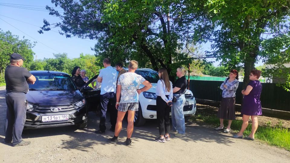 Начальник Комсомольского территориального отдела Людмила Морщ провела встречу с населением в городе Комсомольское
