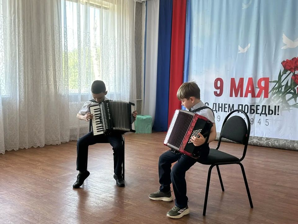 25 мая 2026 года преподаватели и обучающиеся МБУДО ДДШИ провели агитационный концерт в ГБДОУ «Детский сад № 4 «Сказка» г.о. Дебальцево 25 мая 2026 года преподаватели и обучающиеся МБУДО ДДШИ провели агитационный концерт в ГБДОУ «Детский сад № 4 «Сказка» г.о. Дебальцево