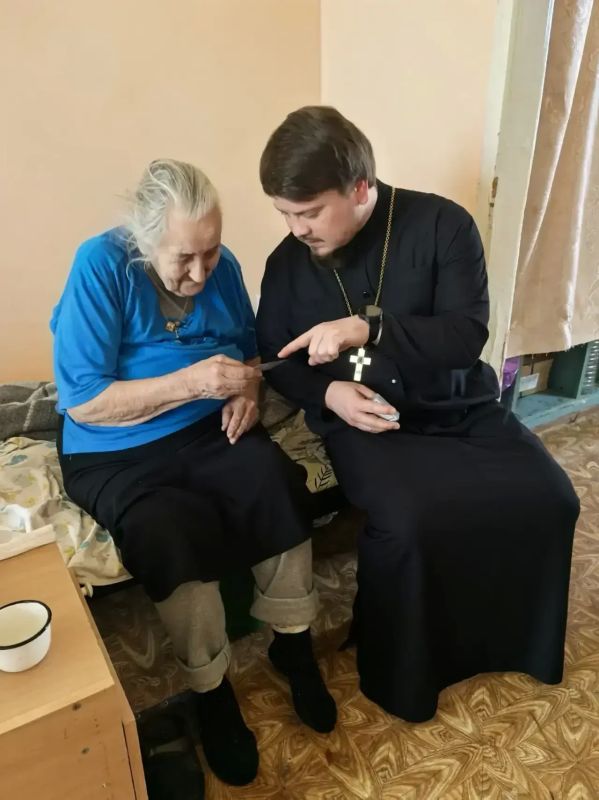 Священник из Ханты-Мансийска трудился в Патриаршей гуманитарной миссии в Горловке Священник из Ханты-Мансийска трудился в Патриаршей гуманитарной миссии в Горловке