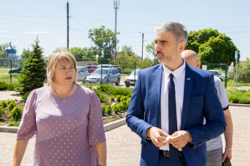 Алексей Дорофеев: Школа, где дети запускают шары в небо Алексей Дорофеев: Школа, где дети запускают шары в небо