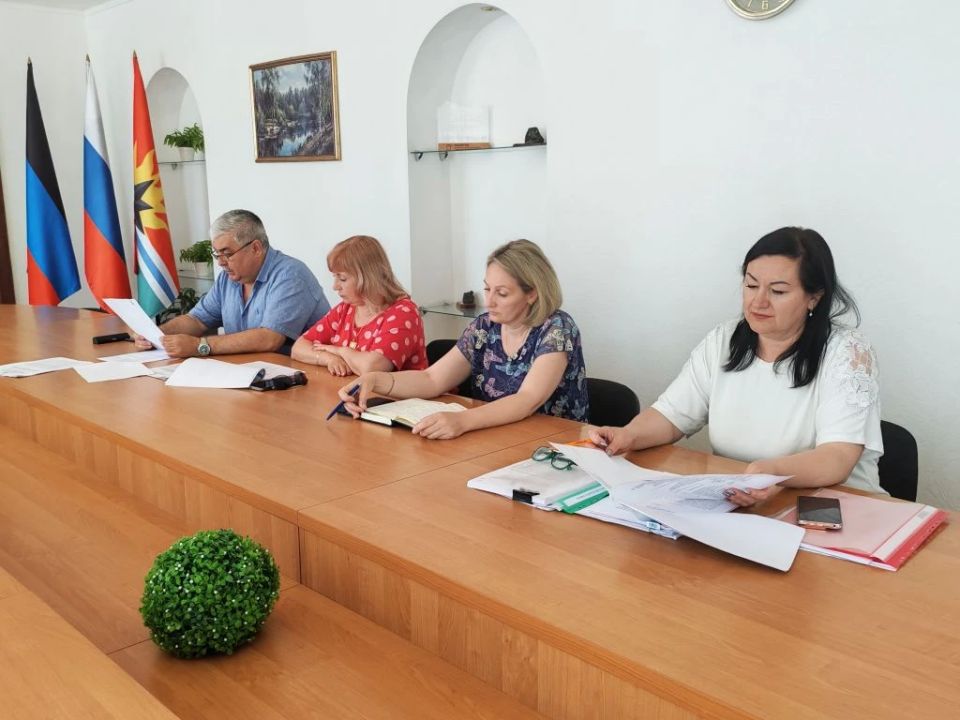 Заседание постоянного комитета Заседание постоянного комитета
