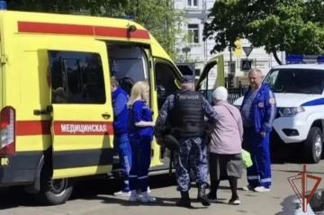 В Кронштадте росгвардейцы оказали доврачебную помощь пожилой женщине, которой внезапно стало плохо