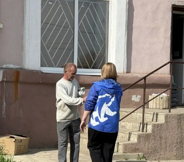 26 мая, в Кировском внутригородском районе города Макеевки прошла раздача предвыборной газеты среди жителей города