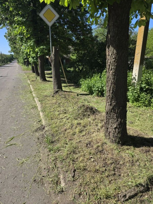 «Маленькие добрые дела»: сотрудники Златоустовского ЦНТ помогли слепому пенсионеру «Маленькие добрые дела»: сотрудники Златоустовского ЦНТ помогли слепому пенсионеру