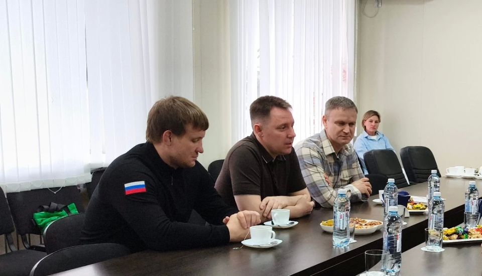 Константин Зинченко: Встреча с представителями Ямало-Ненецкого автономного округа: подвели итоги и наметили векторы Константин Зинченко: Встреча с представителями Ямало-Ненецкого автономного округа: подвели итоги и наметили векторы