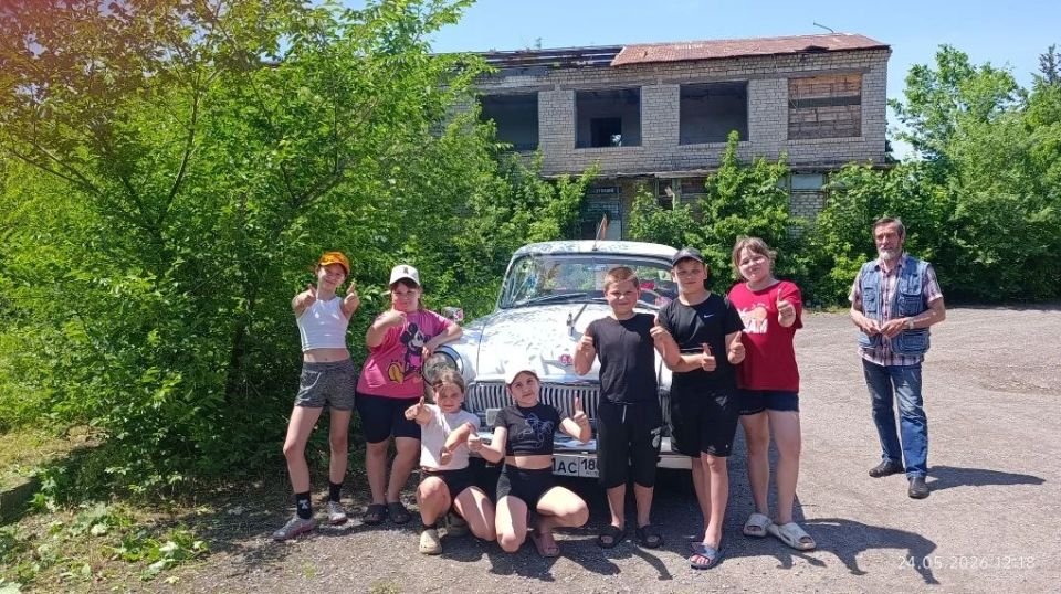 Чистота в родном селе начинается с инициативы! На днях жители села Коммуна (городской округ Дебальцево) объединились, чтобы навести порядок на своей территории Чистота в родном селе начинается с инициативы! На днях жители села Коммуна (городской округ Дебальцево) объединились, чтобы навести порядок на своей территории