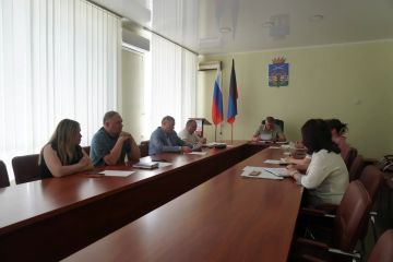 Сегодня провел очередное заседание межведомственной рабочей группы по вопросам охраны здоровья граждан.Для оперативного решения вопросов в сфере здравоохранения по поручению Главы Донецкой Народной Республики Дениса...