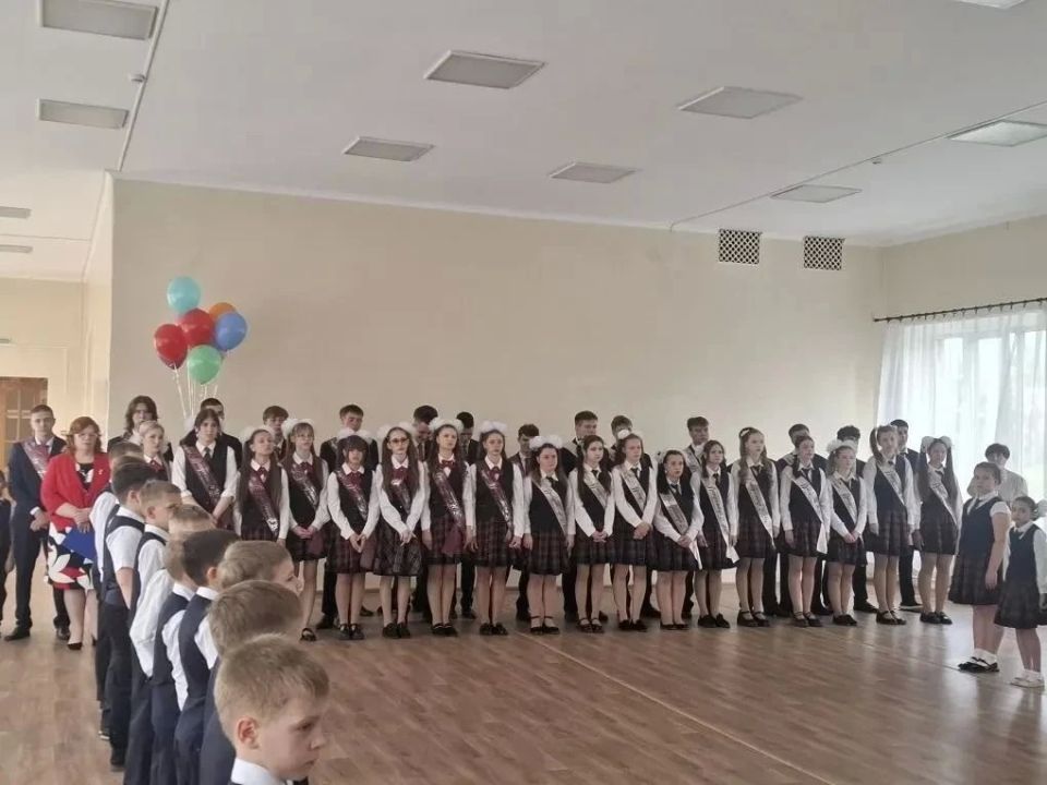 Последний звонок в школе №2 Последний звонок в школе №2